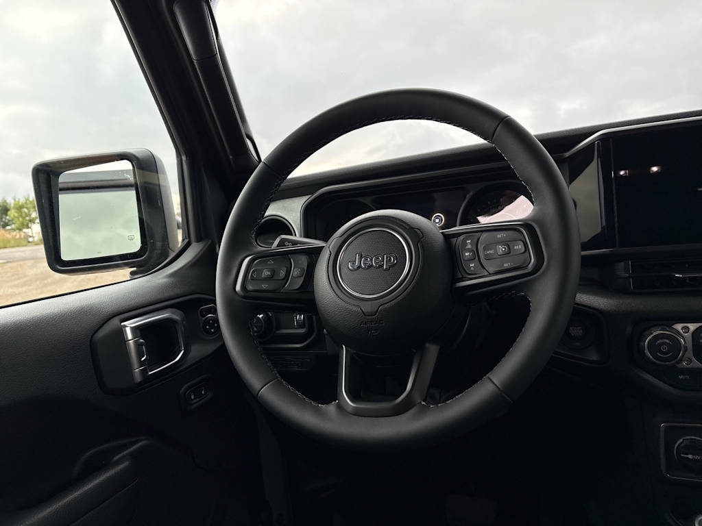 Thumbnail: 2026 Jeep Gladiator - 8