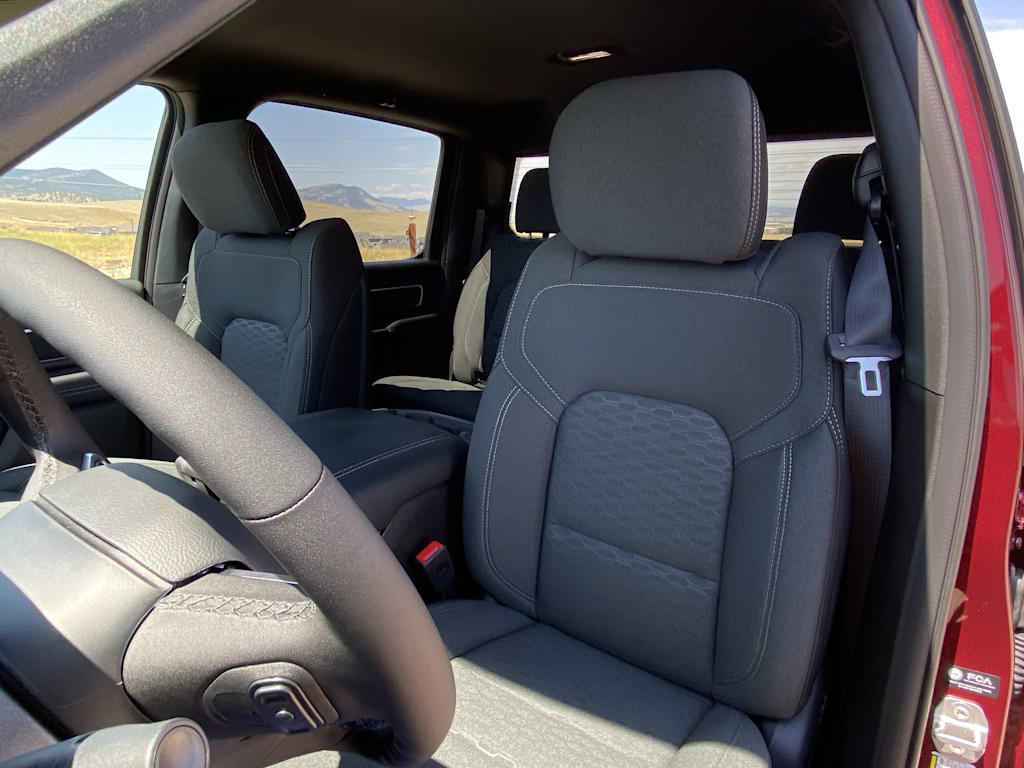 Thumbnail: 2026 RAM 1500 - 6