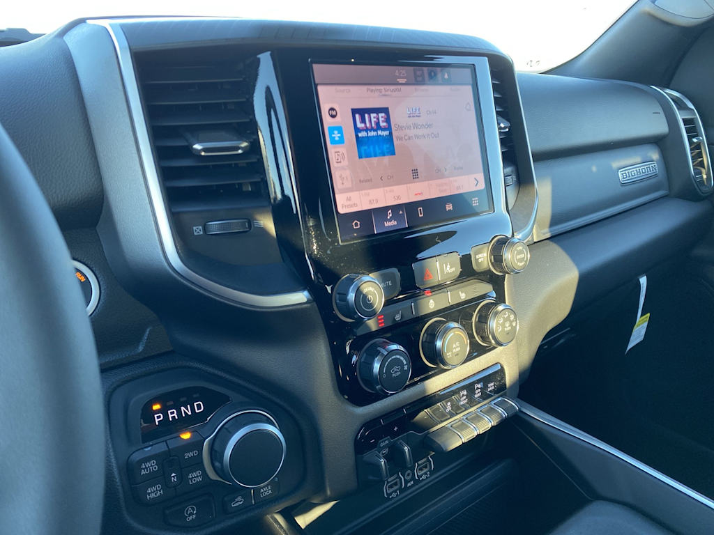 Thumbnail: 2026 RAM 1500 - 9