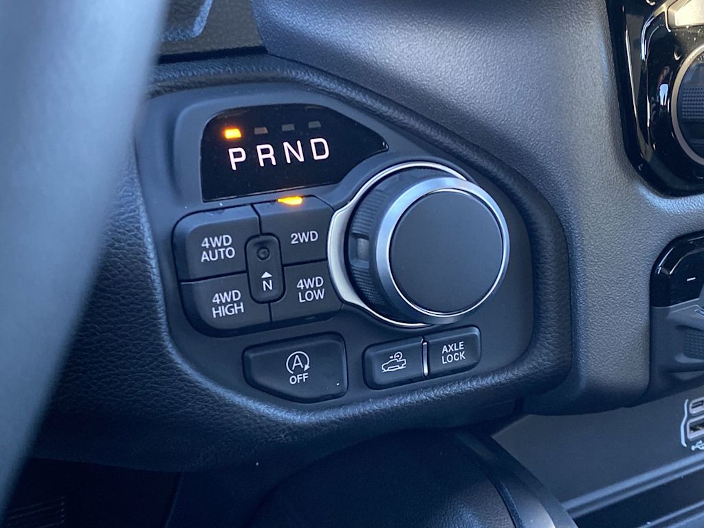 Thumbnail: 2026 RAM 1500 - 20