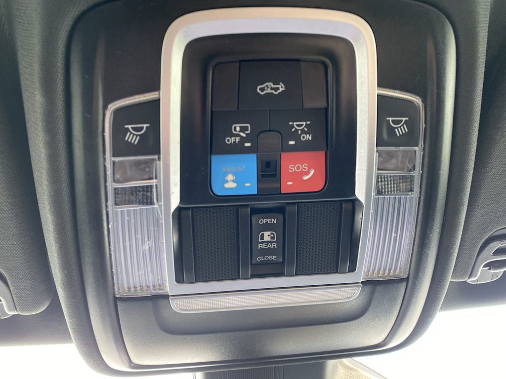 Thumbnail: 2025 RAM 1500 - 28