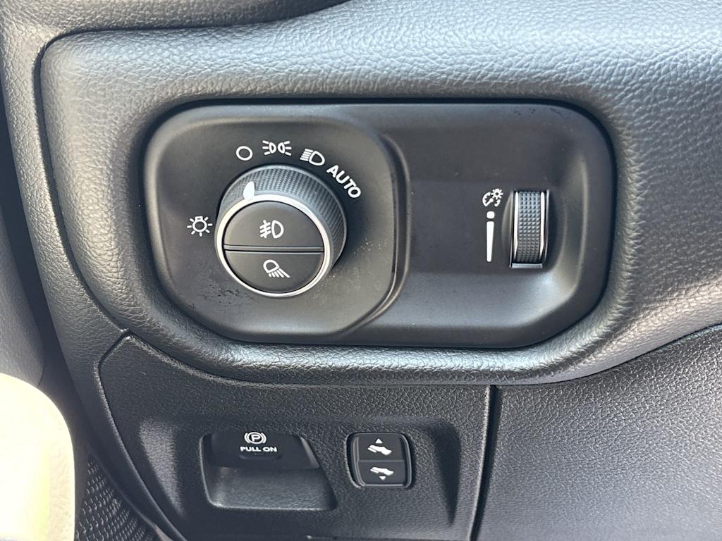 Thumbnail: 2022 RAM 1500 - 27