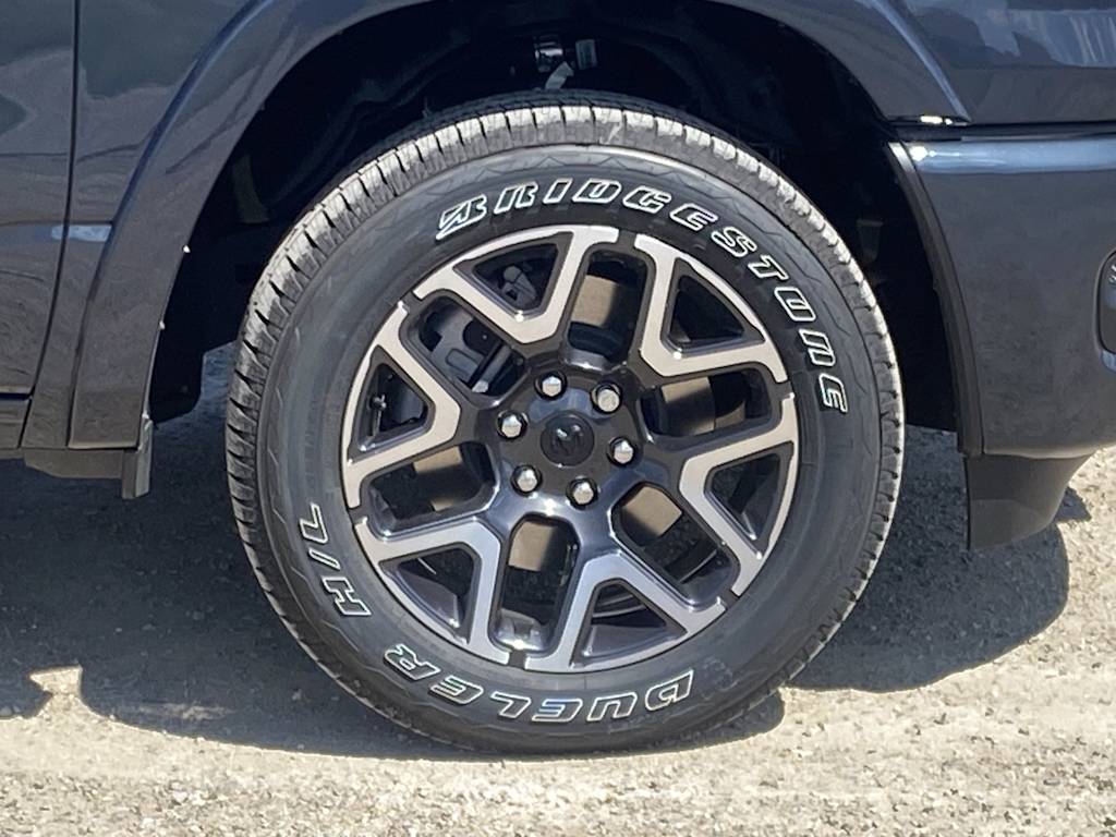 Thumbnail: 2026 RAM 1500 - 5