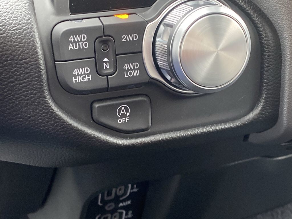 Thumbnail: 2025 RAM 1500 - 27