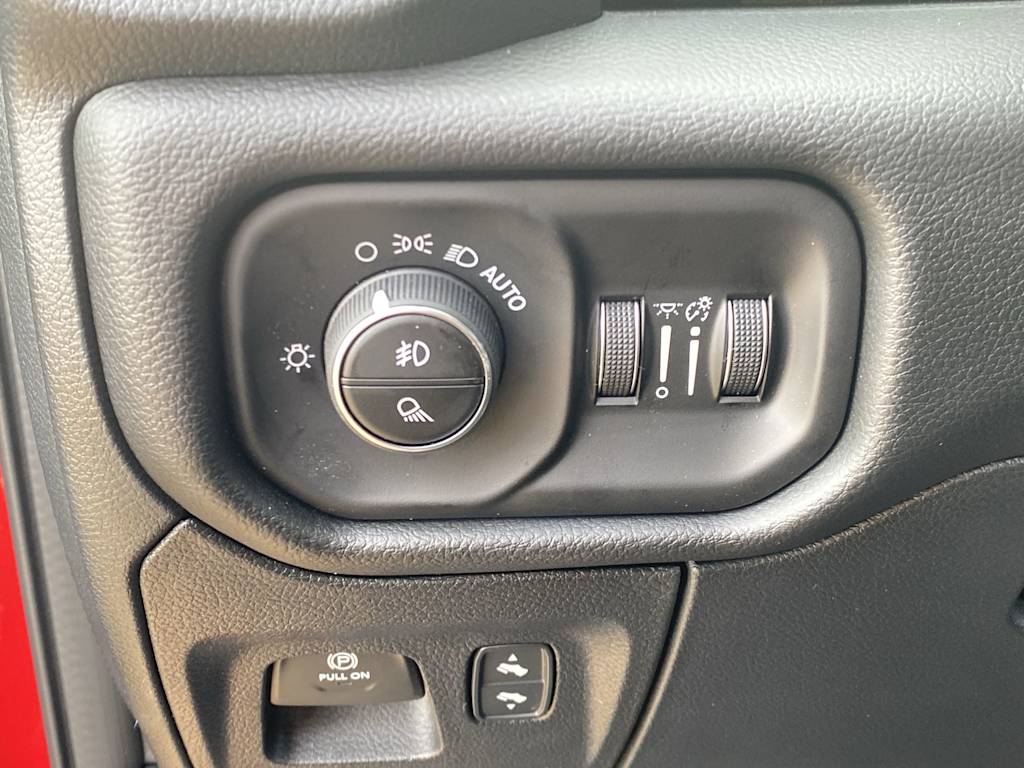Thumbnail: 2026 RAM 1500 - 27