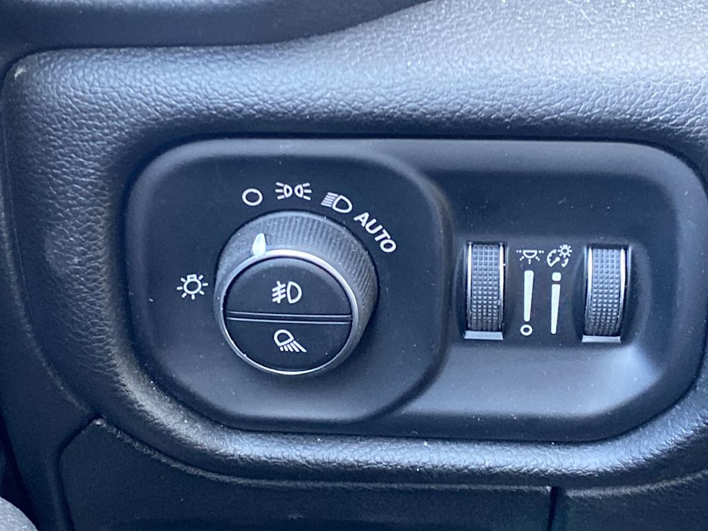 Thumbnail: 2024 RAM 1500 - 20