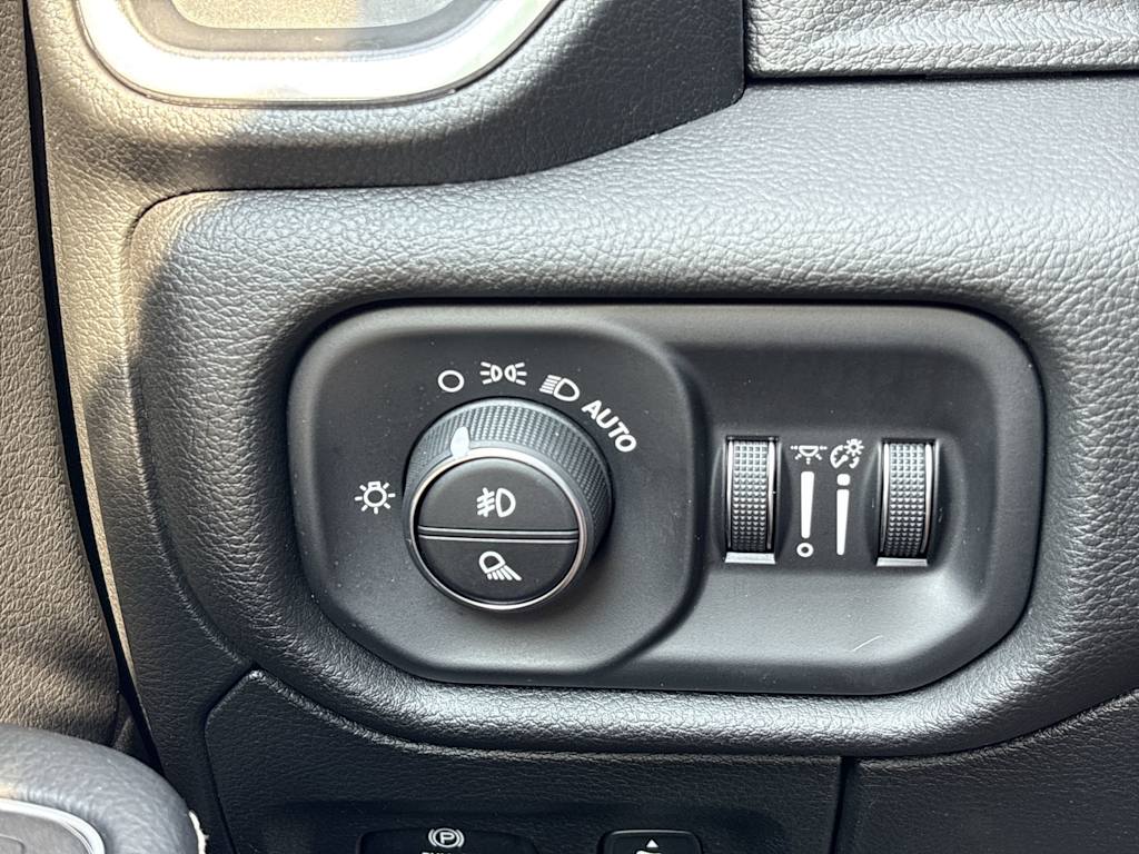 Thumbnail: 2023 RAM 1500 - 26