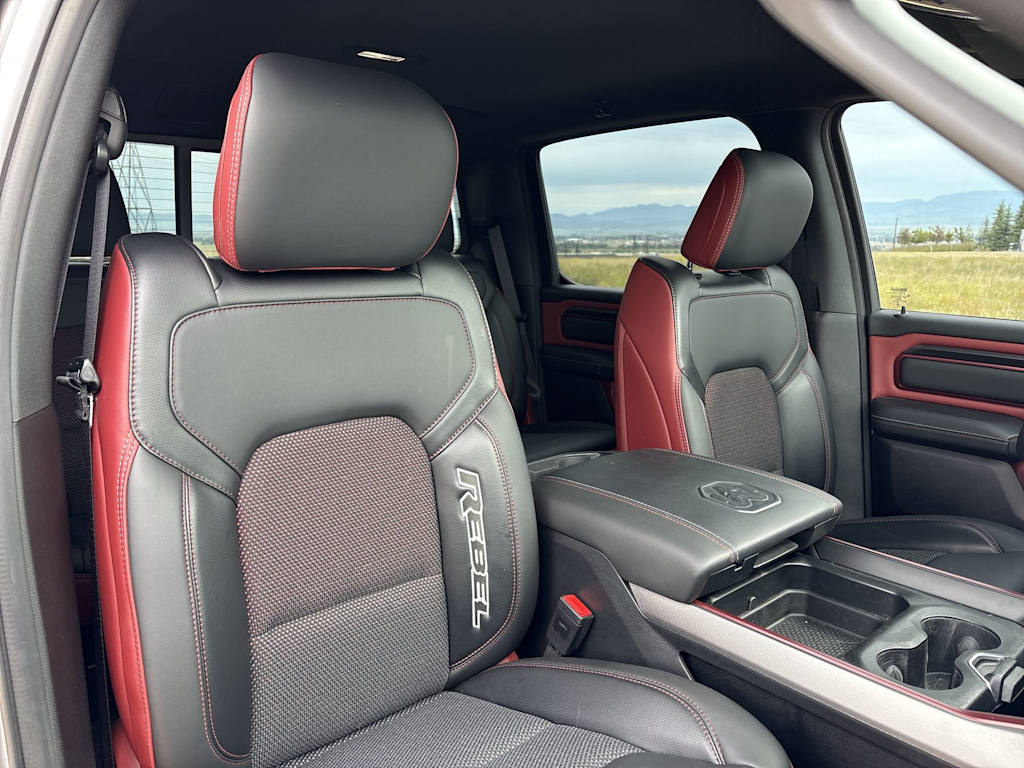 Thumbnail: 2025 RAM 1500 - 10