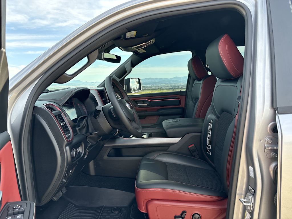 Thumbnail: 2025 RAM 1500 - 9