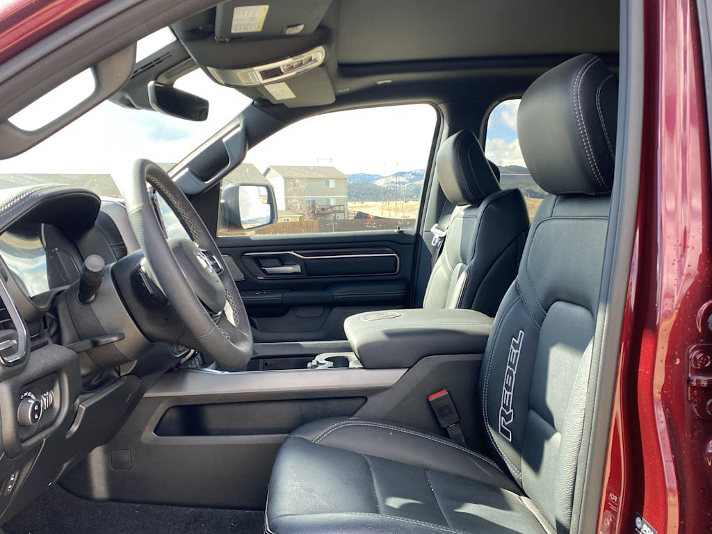 Thumbnail: 2026 RAM 1500 - 9