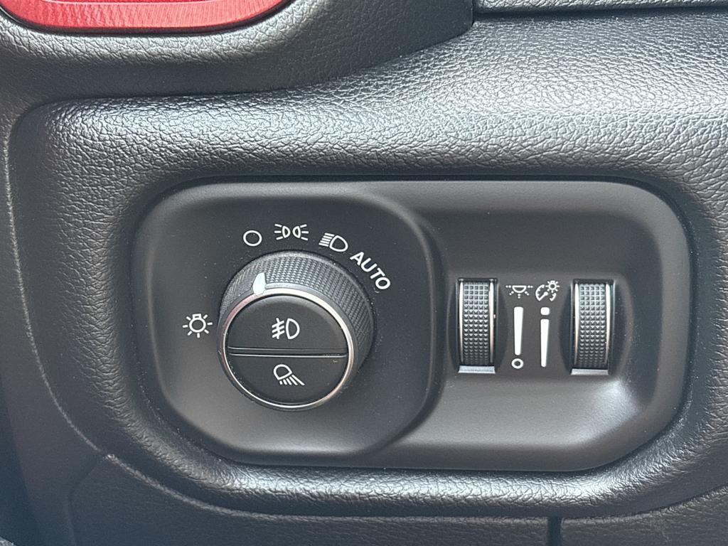 Thumbnail: 2019 RAM 1500 - 26