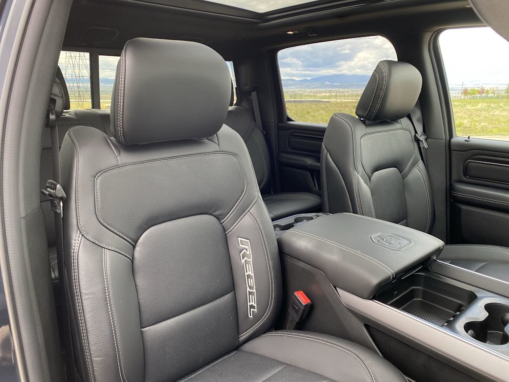 Thumbnail: 2026 RAM 1500 - 10