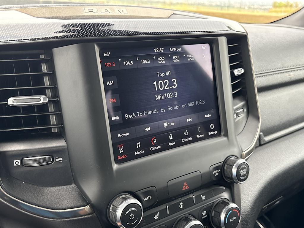 Thumbnail: 2020 RAM 1500 - 32