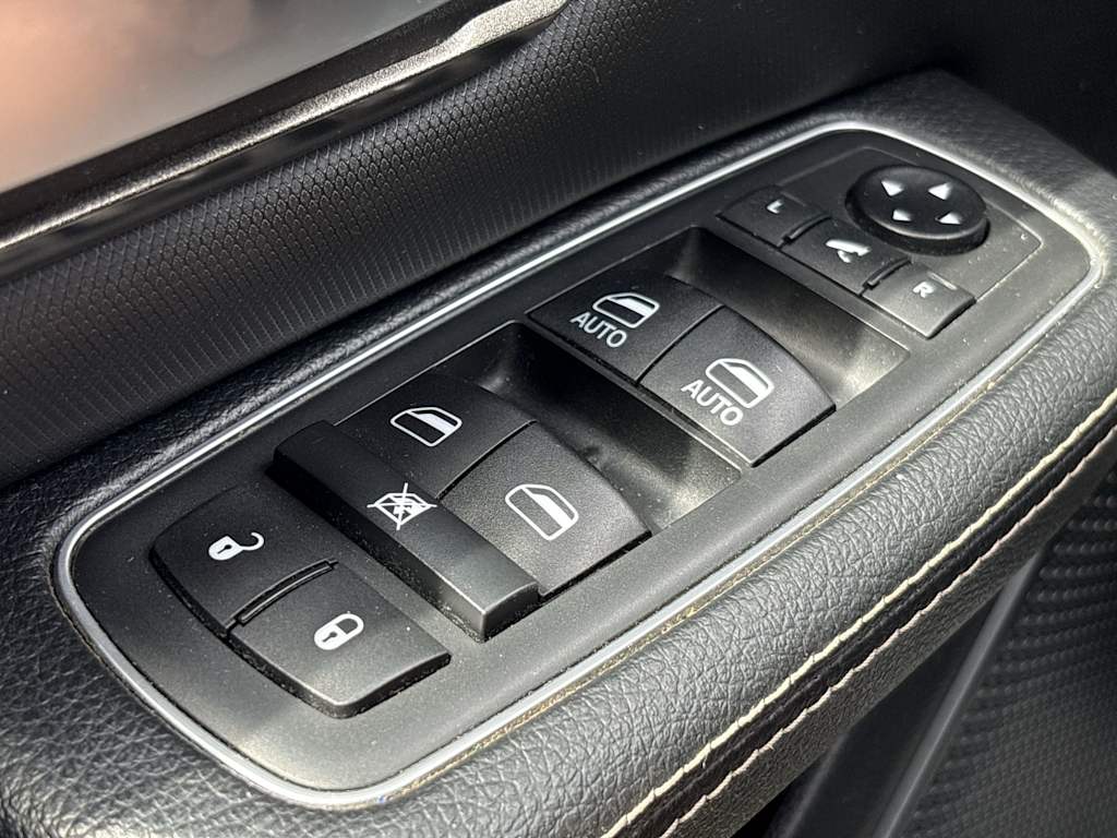 Thumbnail: 2020 RAM 1500 - 25