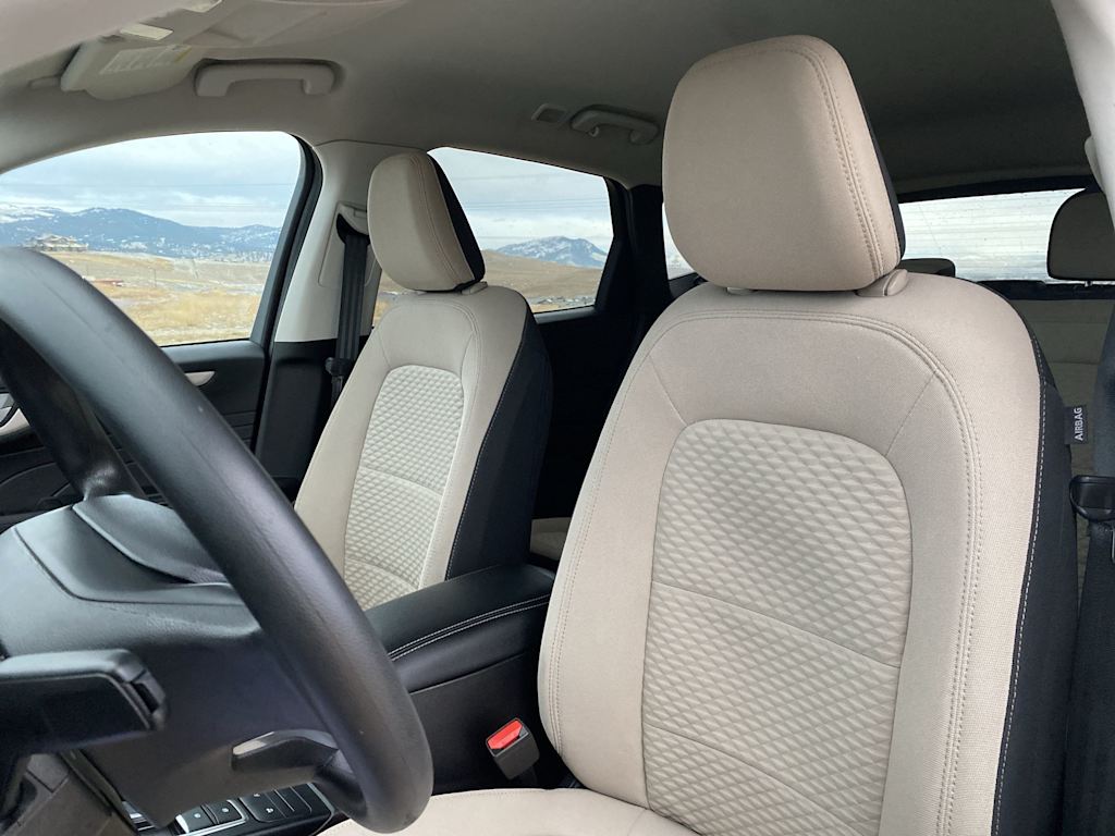 Thumbnail: 2021 Ford Escape - 6