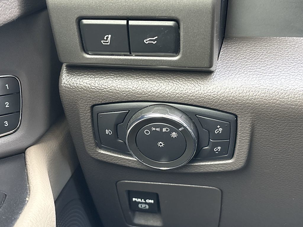 Thumbnail: 2021 Ford Expedition MAX - 27