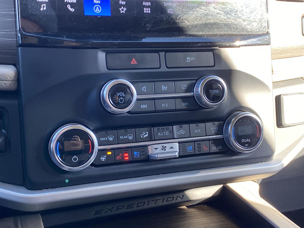 Thumbnail: 2023 Ford Expedition MAX - 27