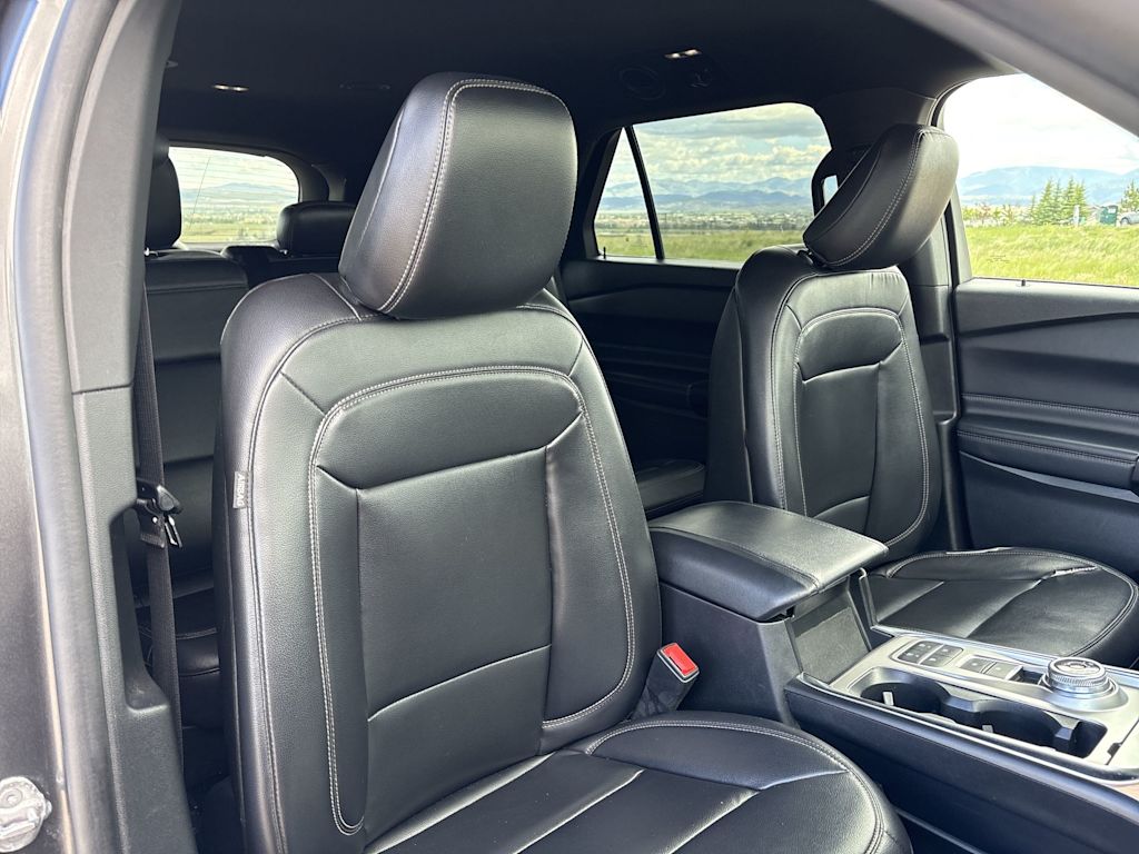 Thumbnail: 2020 Ford Explorer - 10