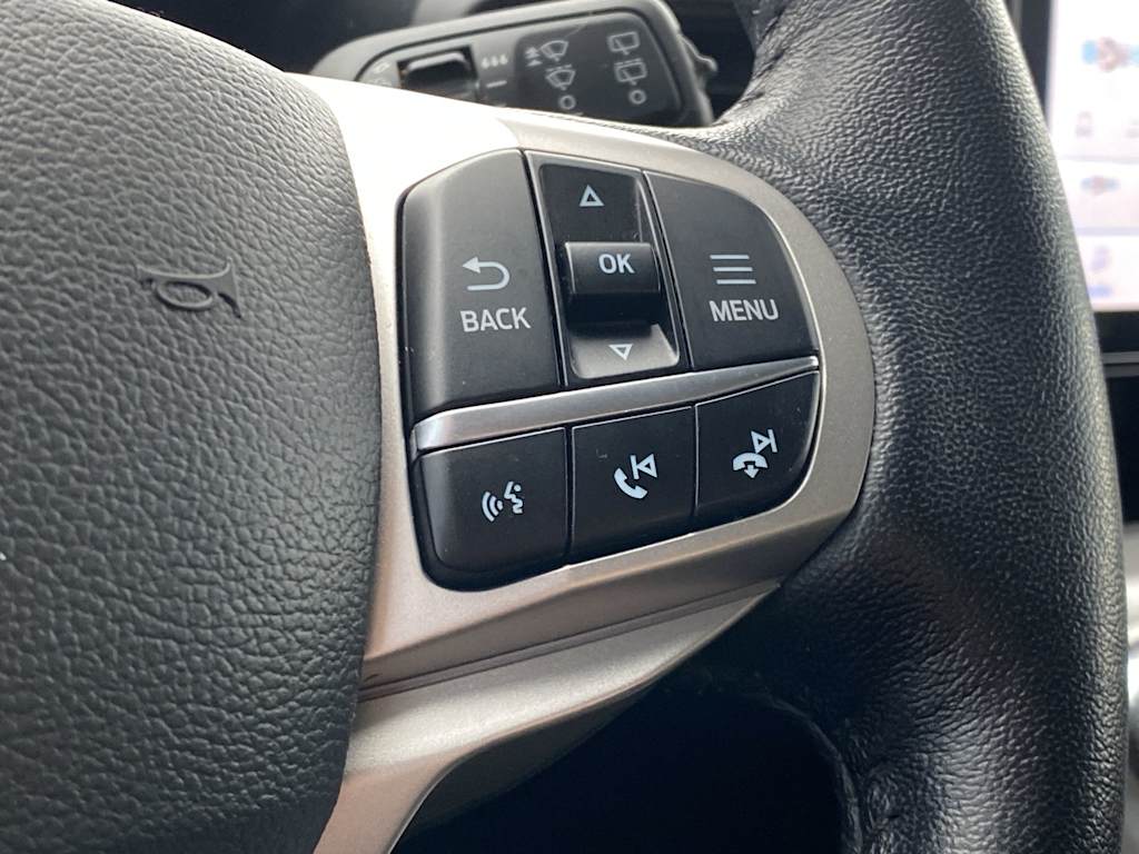 Thumbnail: 2022 Ford Explorer - 32