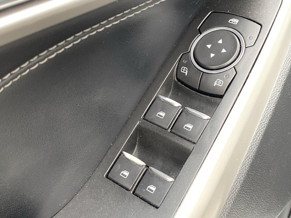 Thumbnail: 2022 Ford Explorer - 24