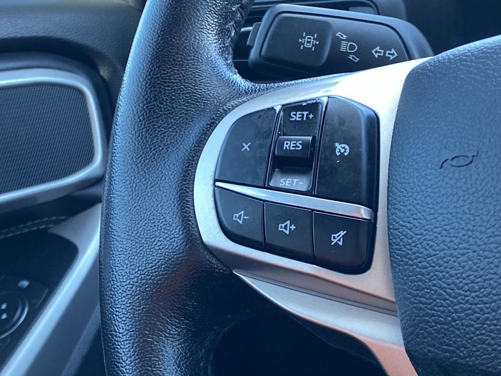 Thumbnail: 2022 Ford Explorer - 33