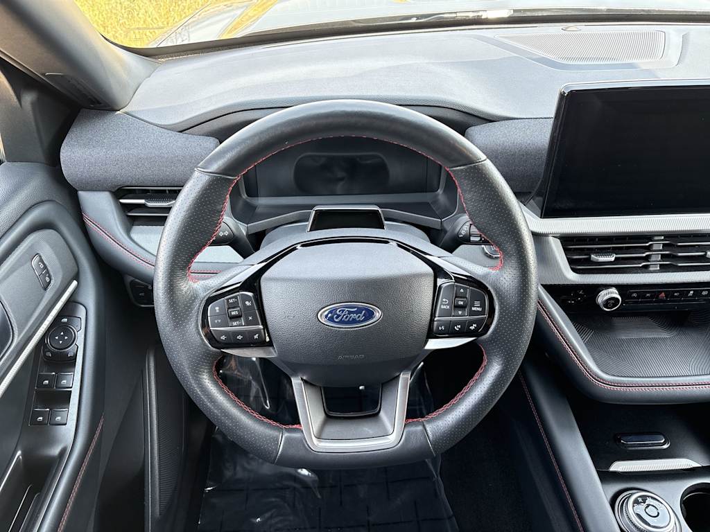 Thumbnail: 2025 Ford Explorer - 8