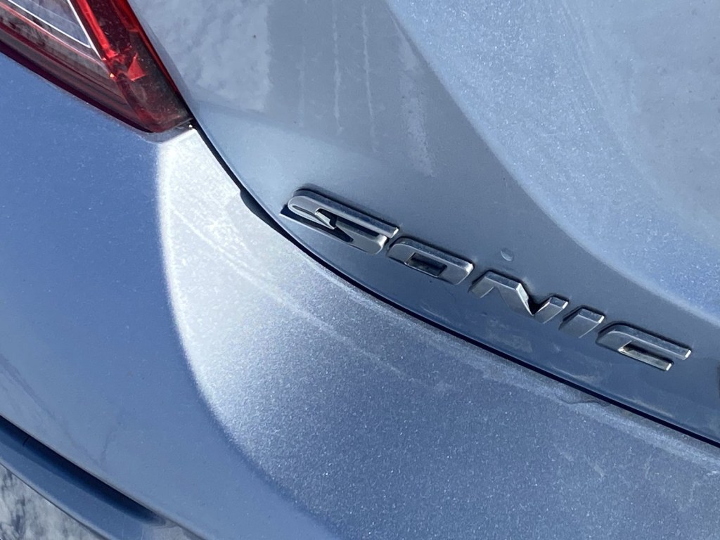 2017 Chevrolet Sonic Premier 6