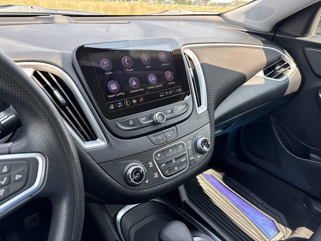 Thumbnail: 2022 Chevrolet Malibu - 8