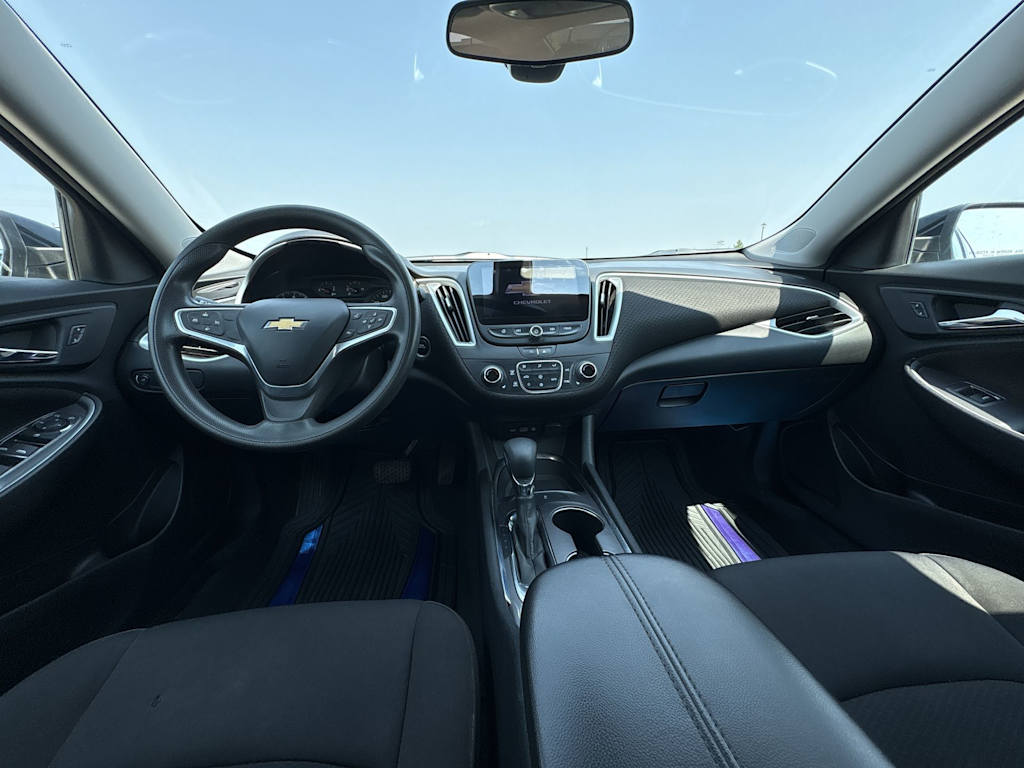 Thumbnail: 2022 Chevrolet Malibu - 2