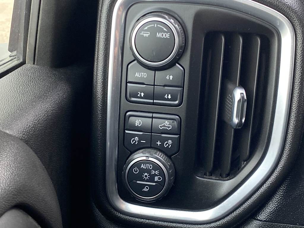 Thumbnail: 2021 Chevrolet Silverado 3500 - 31