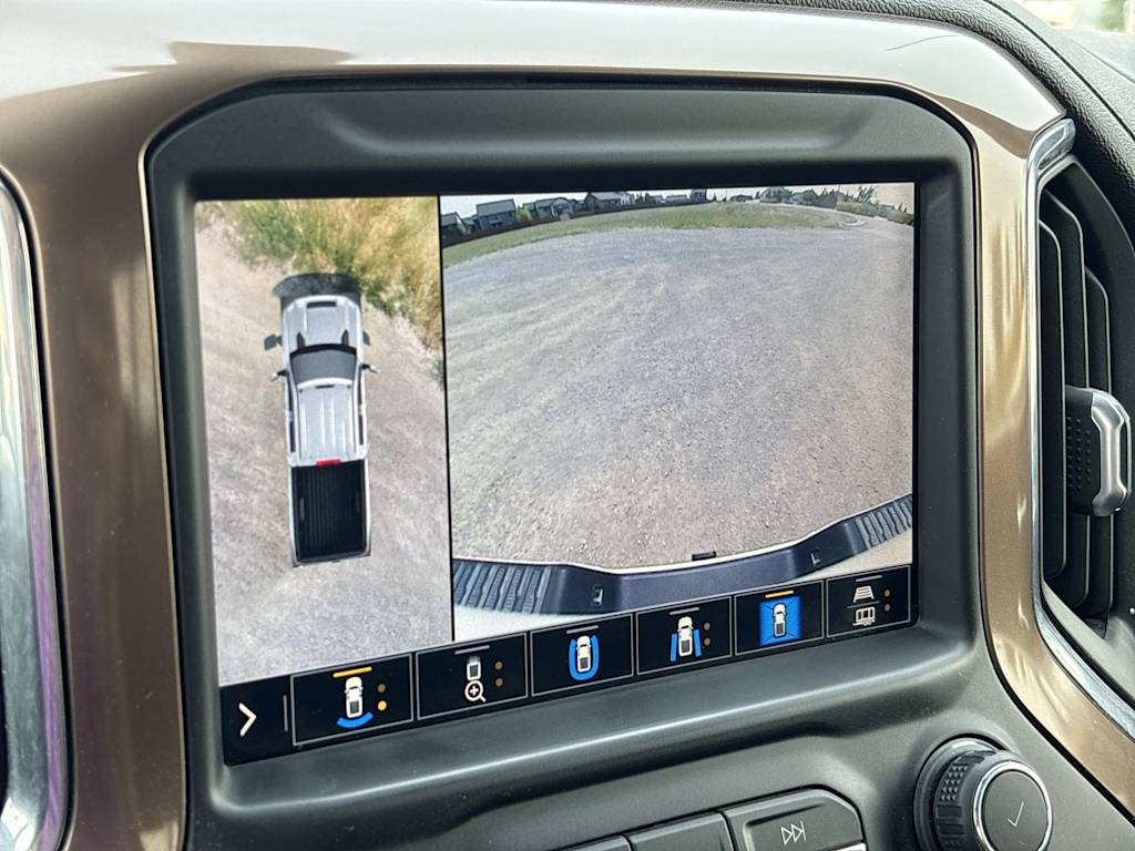 Thumbnail: 2021 Chevrolet Silverado 3500 - 21