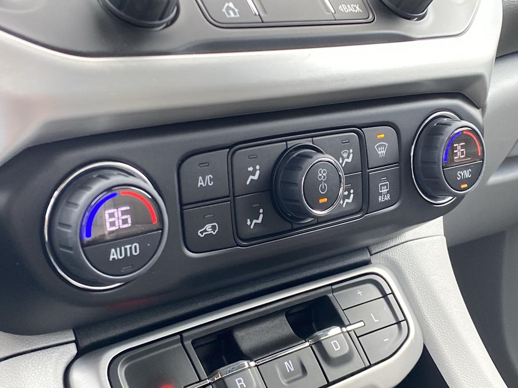 Thumbnail: 2023 GMC Acadia - 28