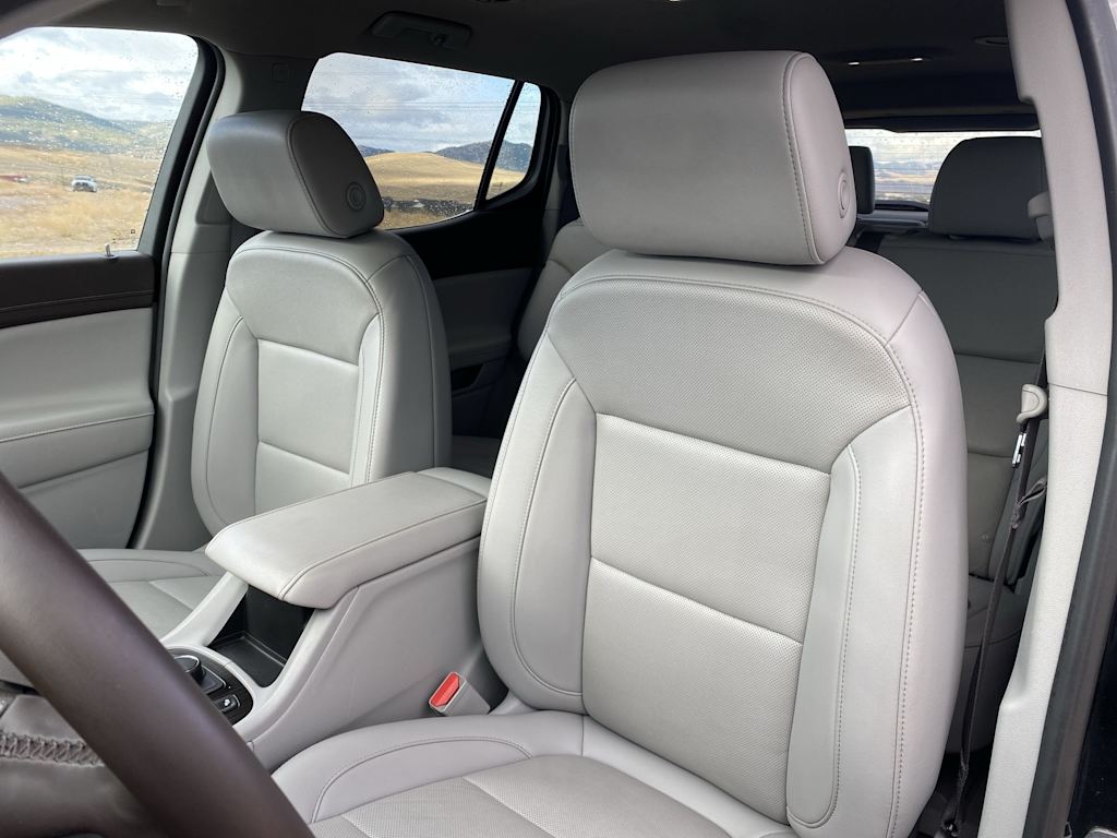 Thumbnail: 2023 GMC Acadia - 6