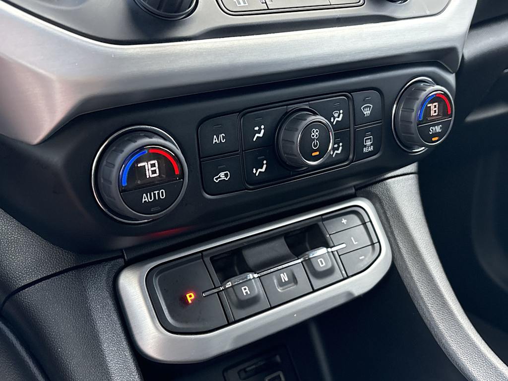 Thumbnail: 2023 GMC Acadia - 28