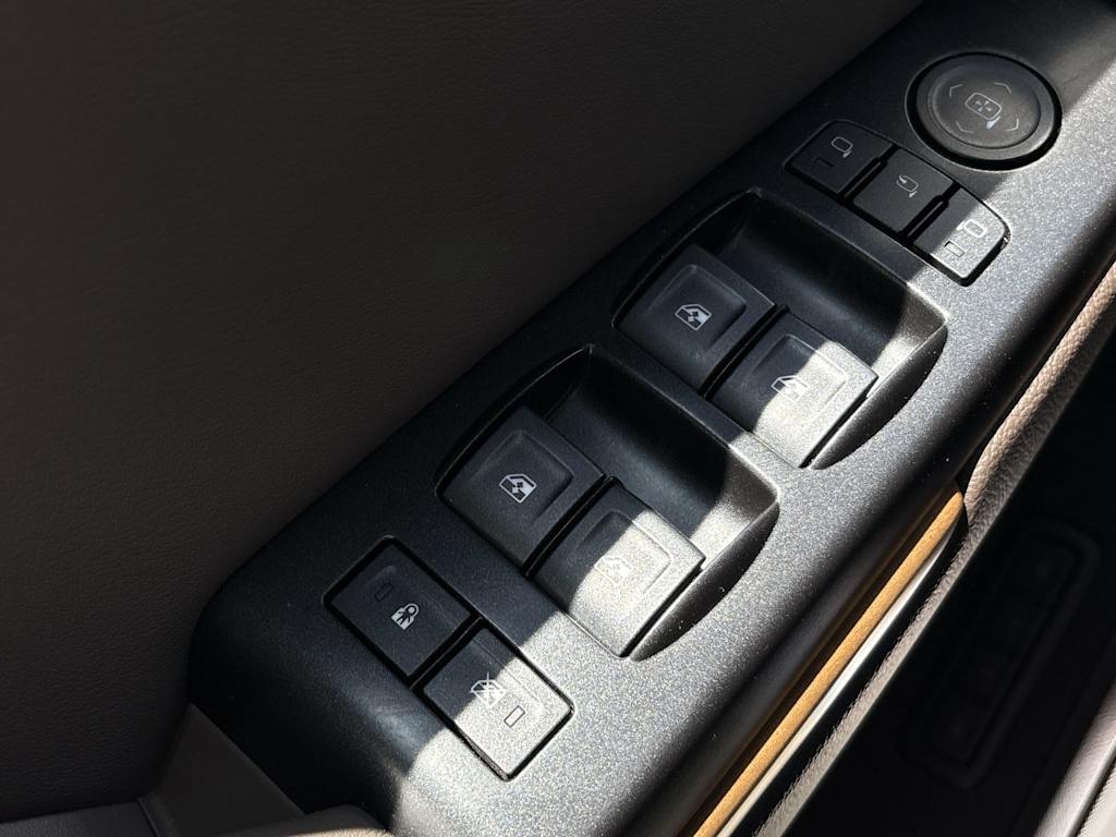 Thumbnail: 2020 GMC Yukon - 25