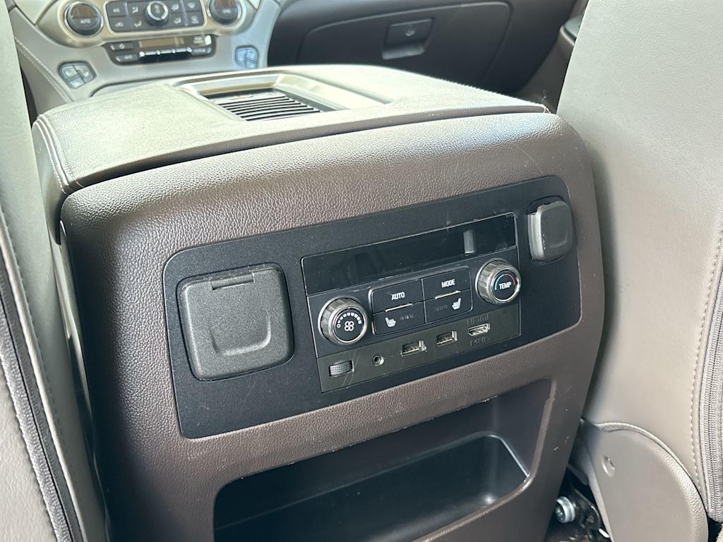 Thumbnail: 2020 GMC Yukon - 37