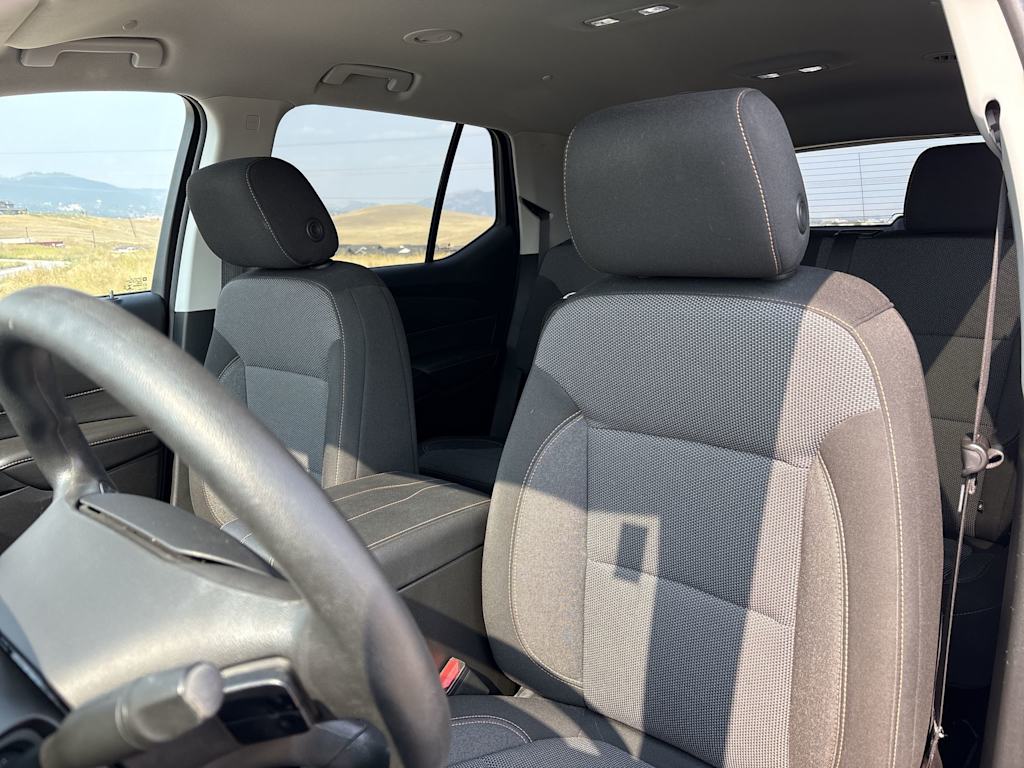 Thumbnail: 2021 Chevrolet Traverse - 24