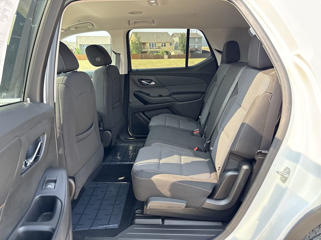 Thumbnail: 2021 Chevrolet Traverse - 37
