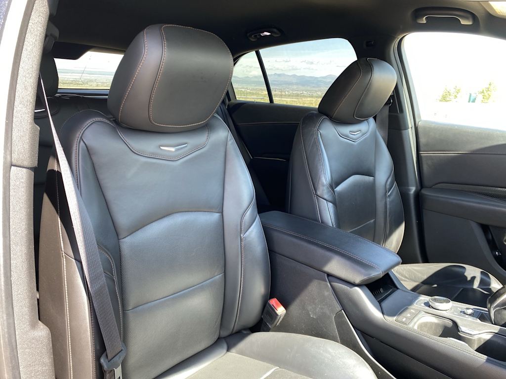 Thumbnail: 2019 Cadillac XT4 - 9