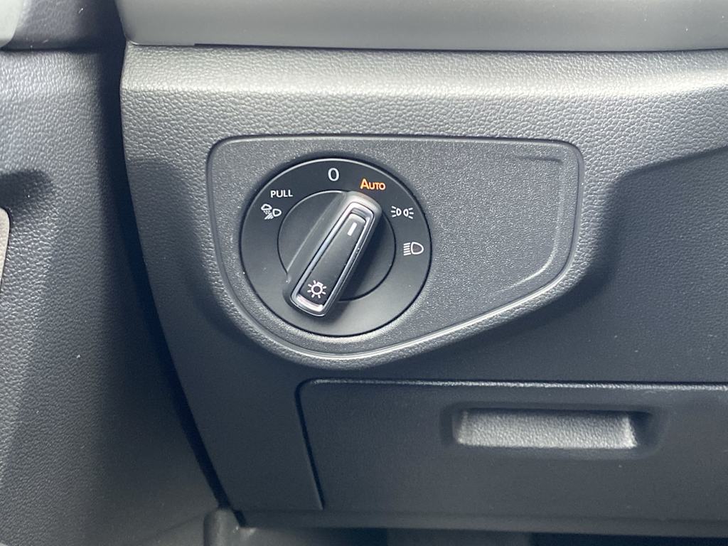 Thumbnail: 2023 Volkswagen Atlas - 36