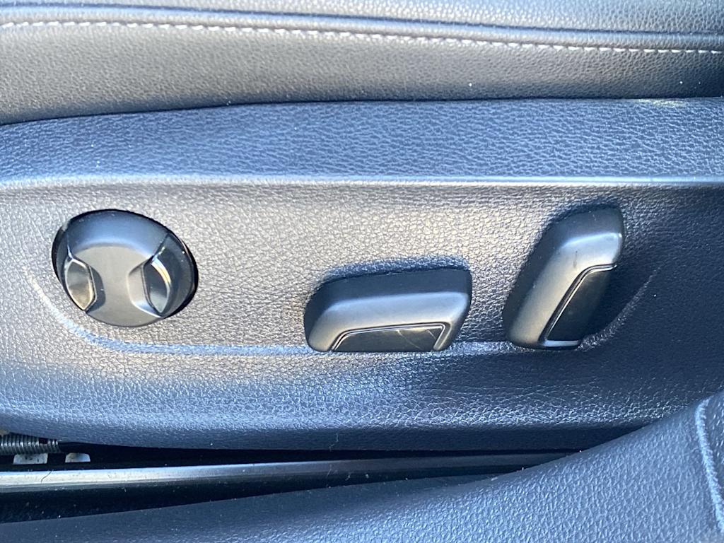 Thumbnail: 2020 Volkswagen Passat - 26