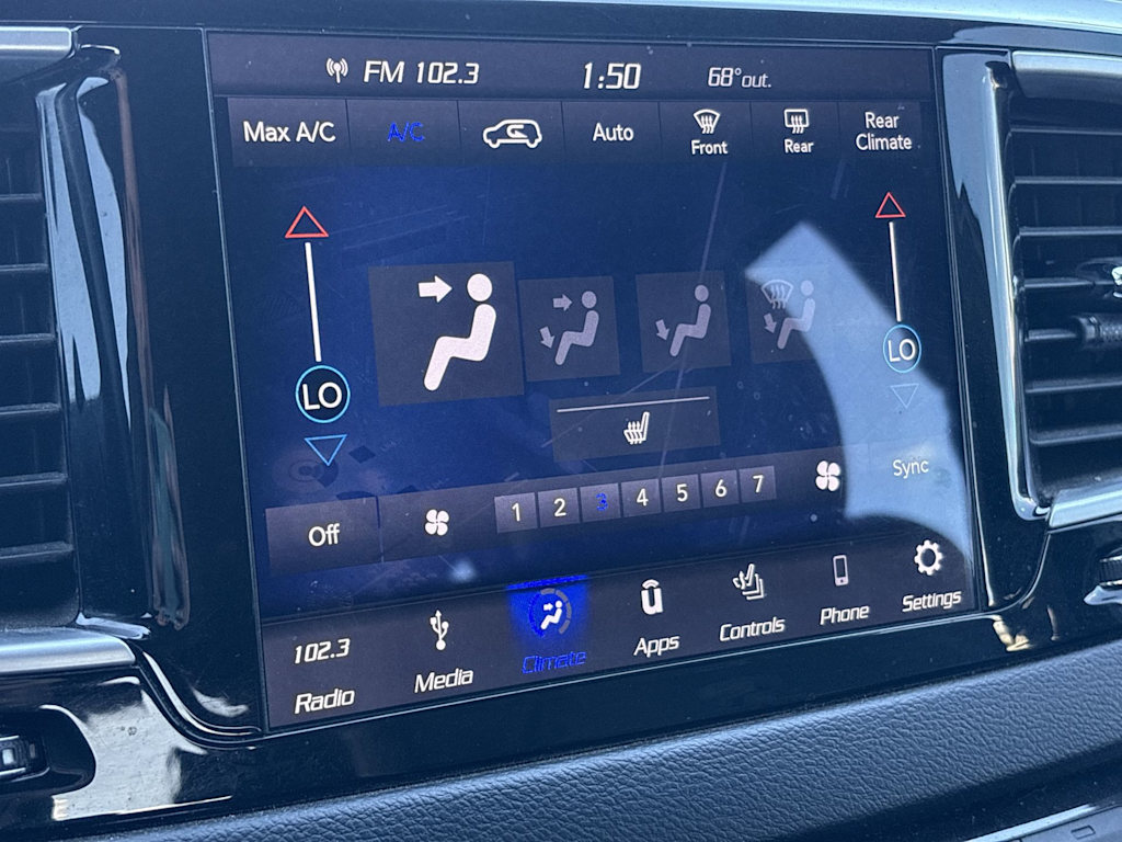 Thumbnail: 2018 Chrysler Pacifica - 7