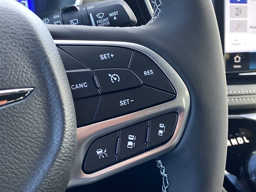 Thumbnail: 2026 Chrysler Pacifica - 33