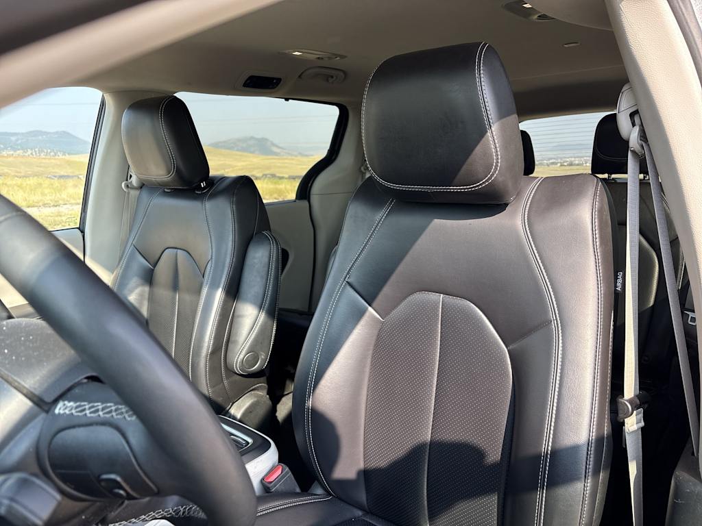 Thumbnail: 2023 Chrysler Pacifica - 7