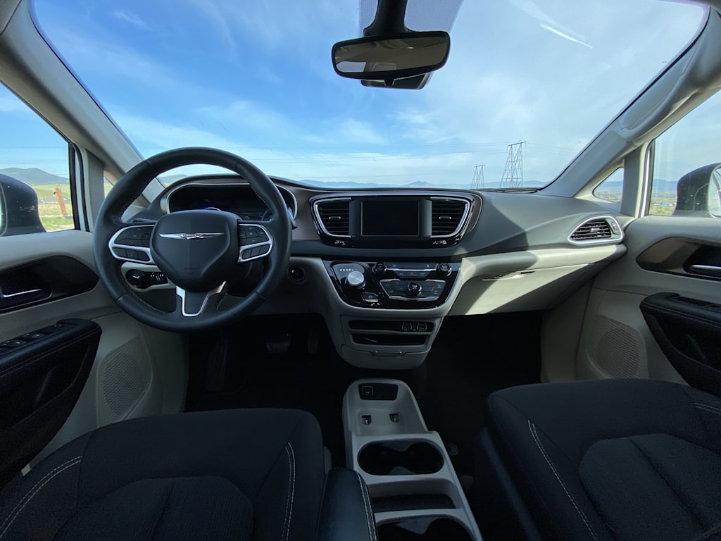 Thumbnail: 2023 Chrysler Voyager - 2