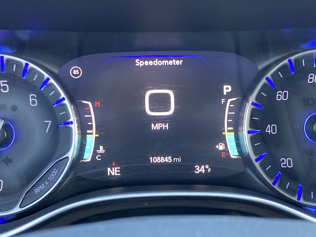 Thumbnail: 2018 Chrysler Pacifica - 10