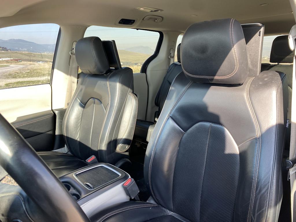 Thumbnail: 2018 Chrysler Pacifica - 8