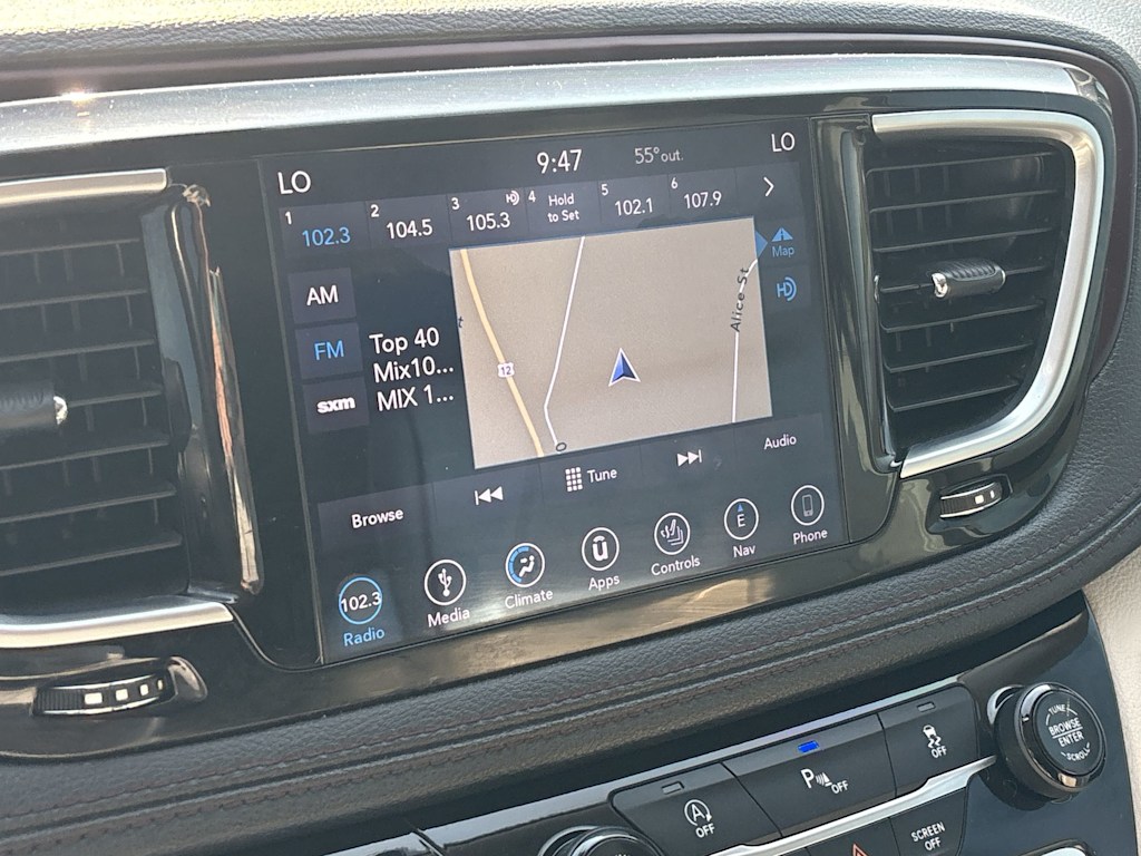 Thumbnail: 2019 Chrysler Pacifica - 19