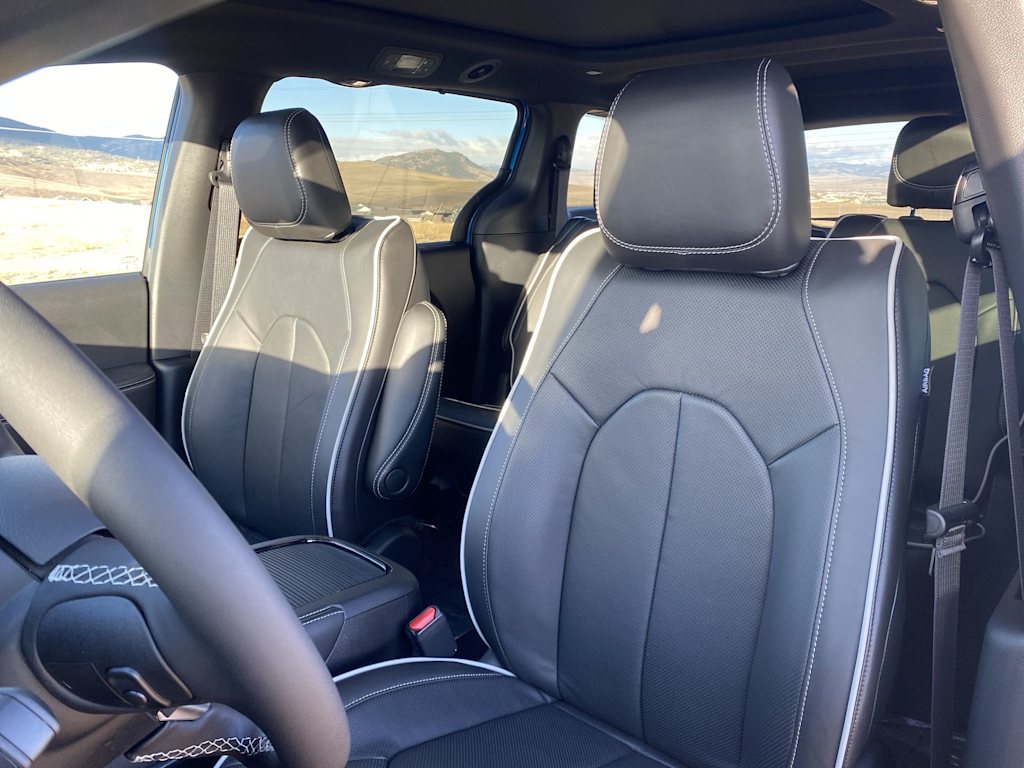 Thumbnail: 2026 Chrysler Pacifica - 24