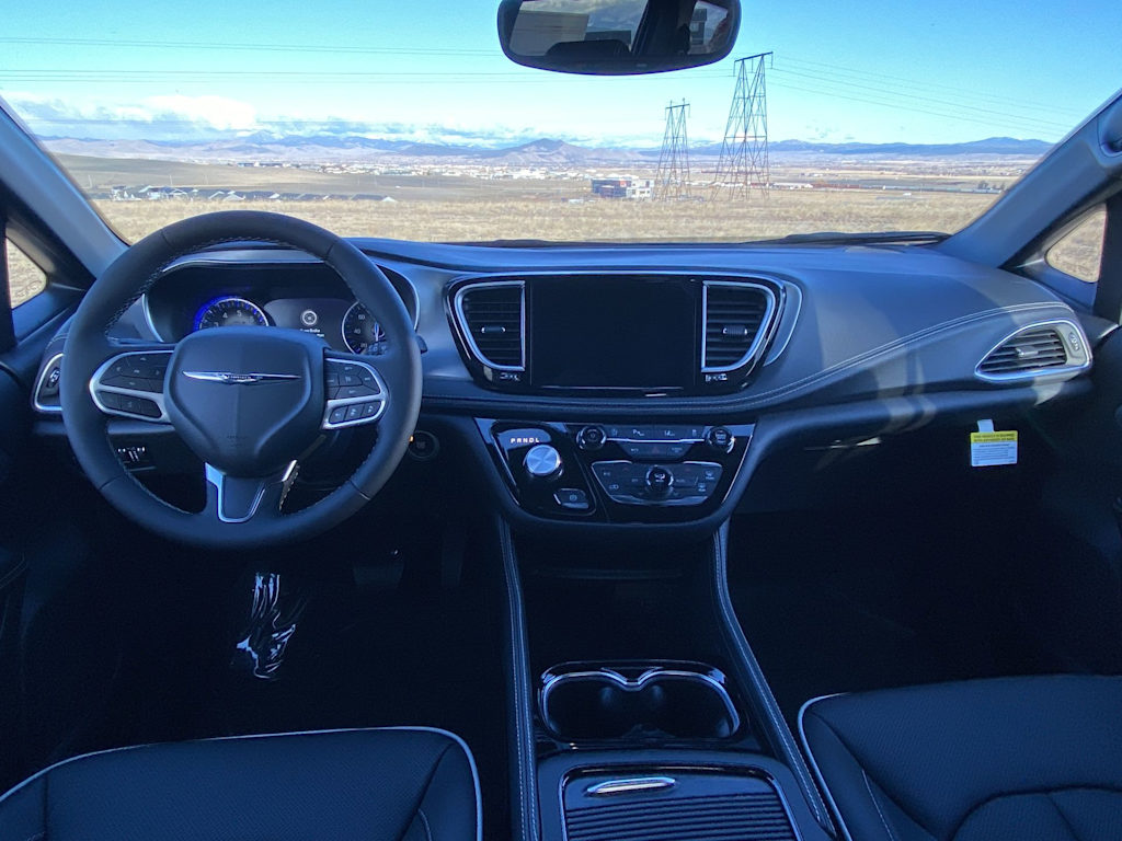 Thumbnail: 2026 Chrysler Pacifica - 2